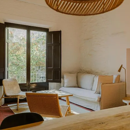 Flateli Santa Clara 12 *